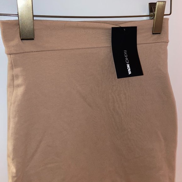 Melanie Mini Skirt | Mocha - Picture 2 of 5